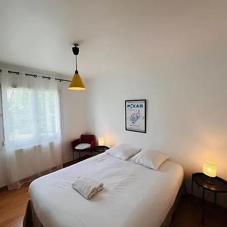 La Du Vignoble Piscine Сasa de vacaciones *