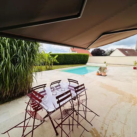 Сasa de vacaciones La Du Vignoble Piscine